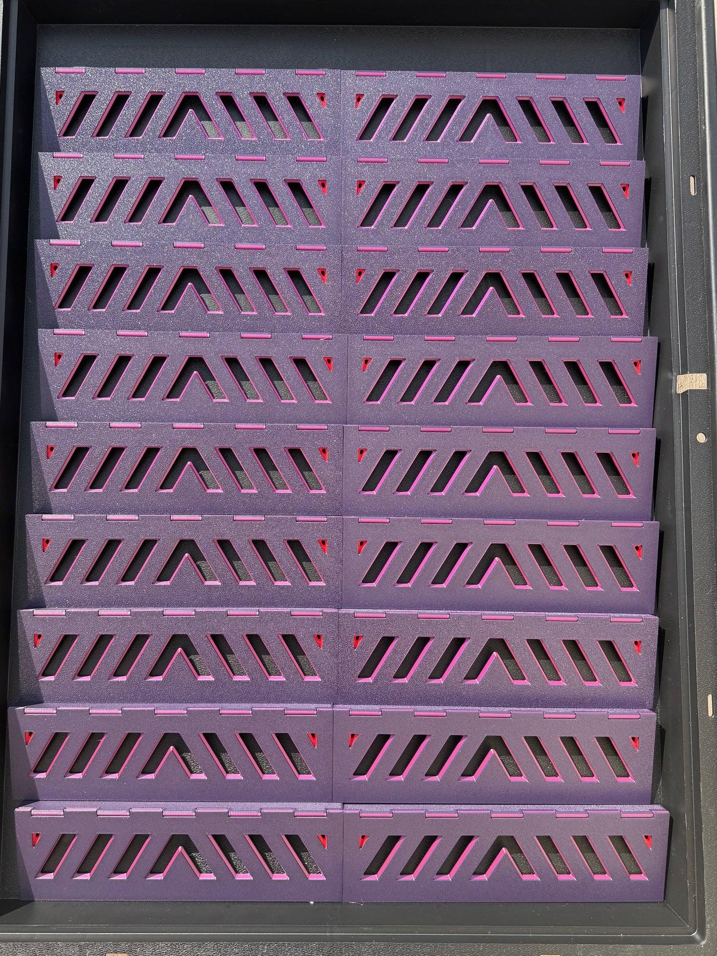 Magnetic UNGRADED Card Risers - Zioncases