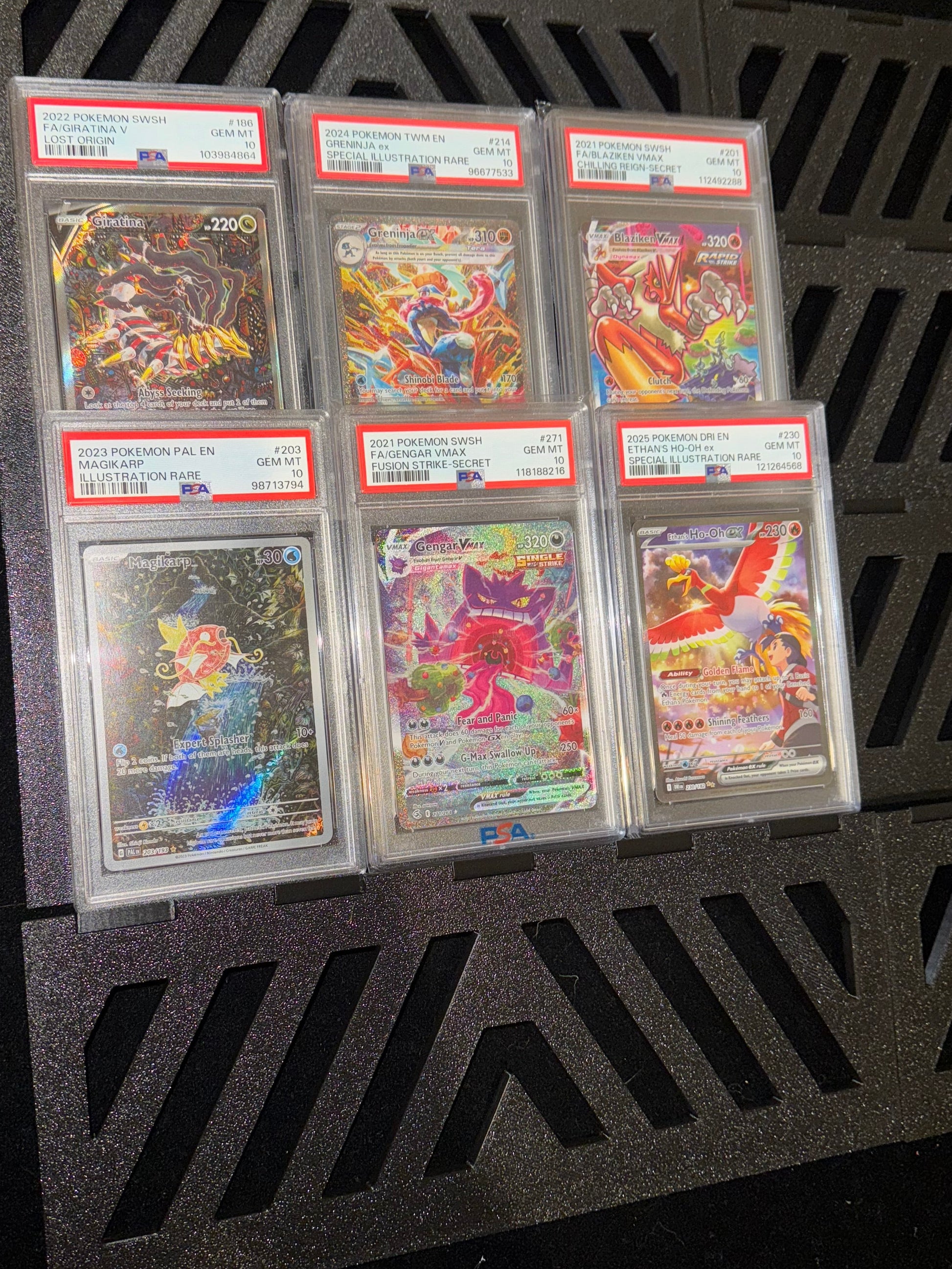 Magnetic Graded Card Risers - Zioncases Arsenal Displays Magnetic Graded Card Risers - Zioncases Arsenal Displays