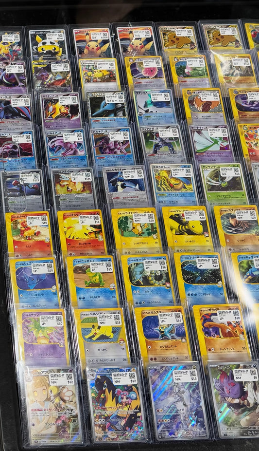 Magnetic UNGRADED Card Risers - Zioncases