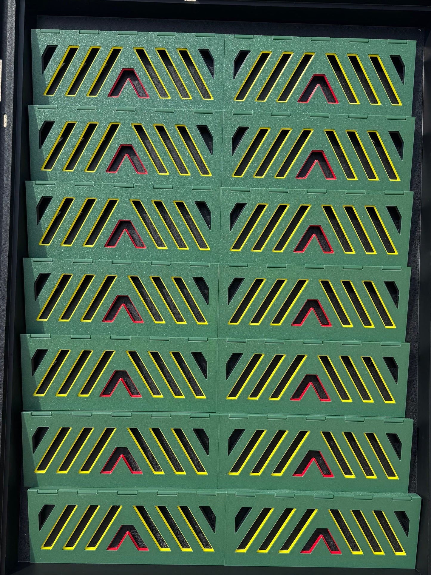 Magnetic Graded Card Risers - Zioncases